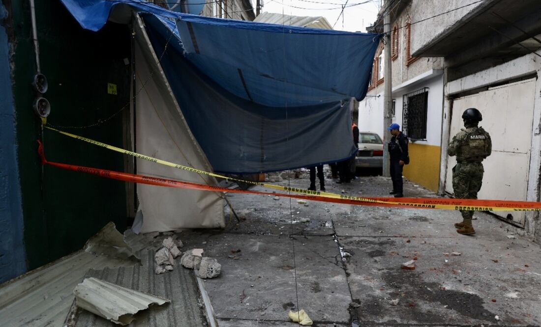 Explosión de un tanque de gas en Iztacalco dejó a Jorge Luis con quemaduras en el 27% de su cuerpo
Foto: Valente Rosas