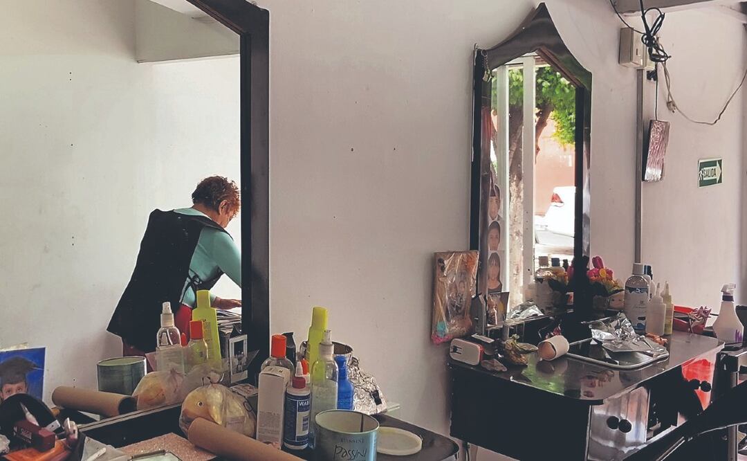 Falta de agua está provocando problemas a los comercios de Tacubaya