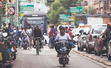 ¿Quién regula las bicimotos? Así se vive el caos en Eje Central