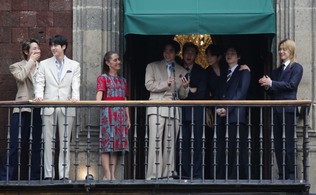 Foto: Diego Simón (BTS en México: Claudia Sheinbaum recibe al grupo en Palacio Nacional ante 50 mil fans)
