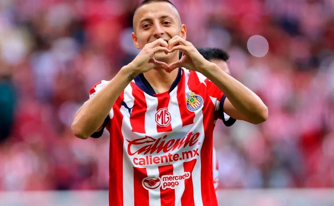 Renuevan el rebaño, pero el Piojo Alvarado y Mozo seguirán siendo Chivas