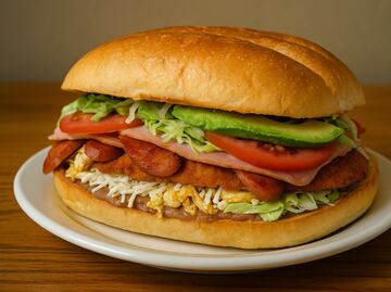 ¿Cuántas calorías tiene una torta cubana y qué enfermedades causa?