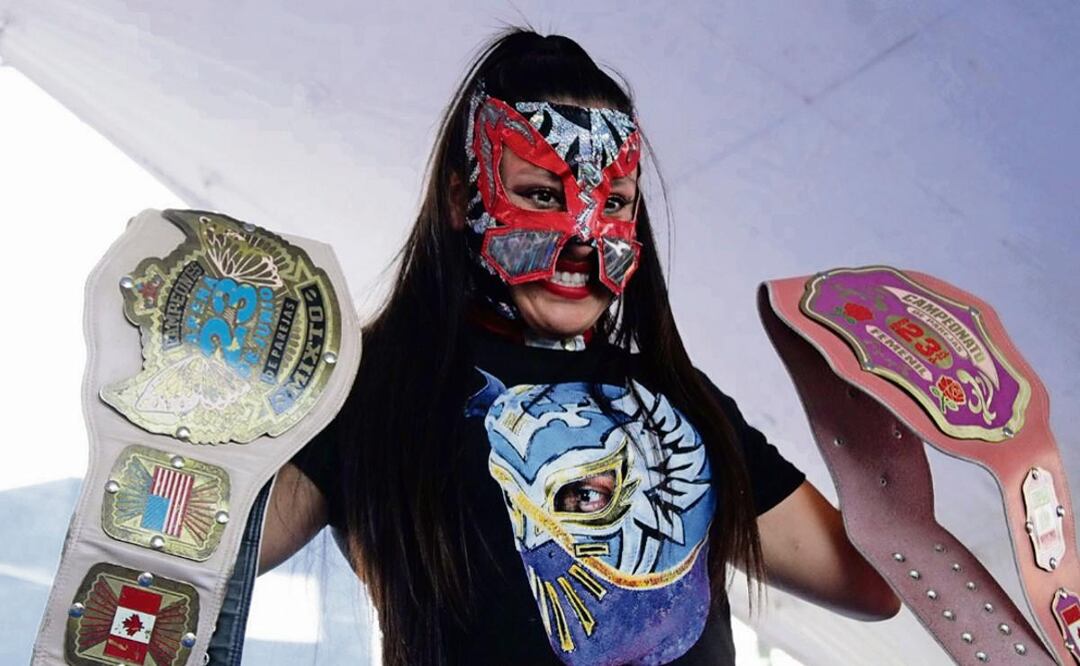 Luchadora de Edomex también le entra a los cuidados intensivos, esta es su historia