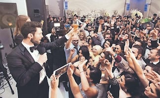 ¿Quieres contratar a Rihanna o a JLo para que canten en tu fiesta? Esto deberás de pagarles