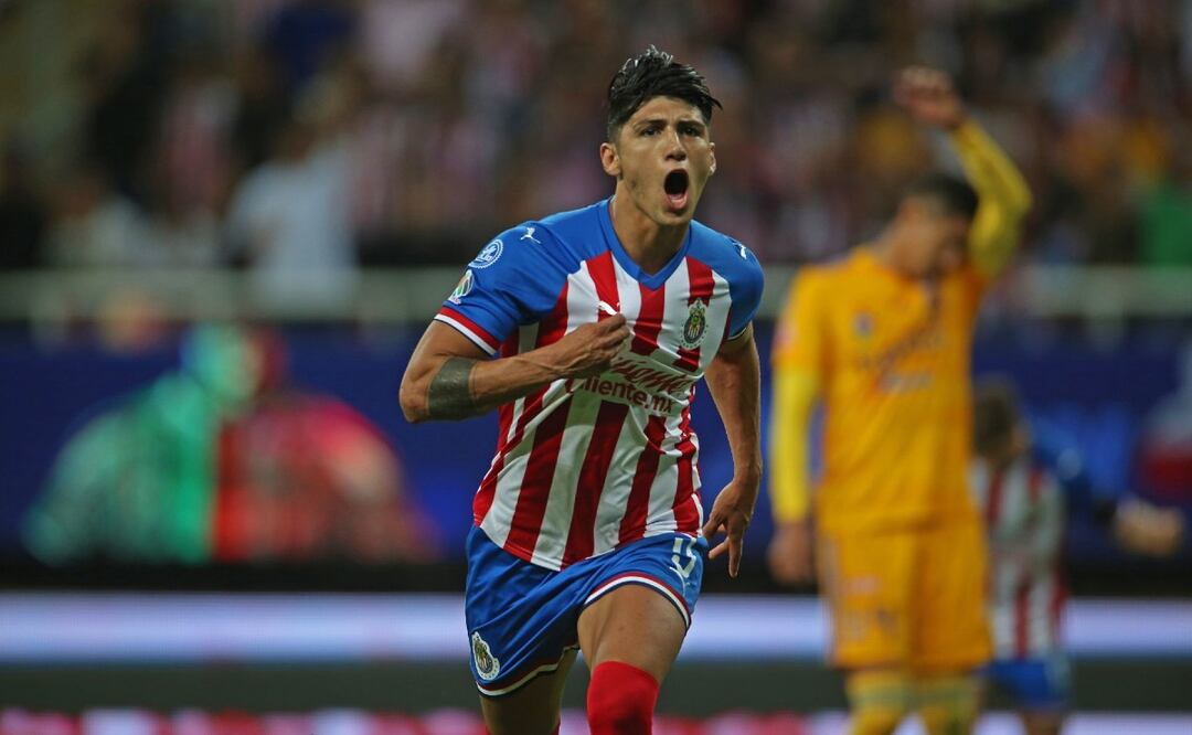 Alan Pulido y Chivas volverán a estar unidos para el Clausura 2025