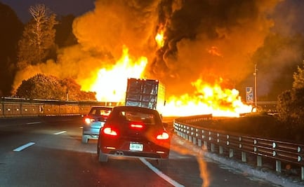 VIDEO: Explosión de pipa en la Autopista México - Puebla cierra la vialidad en ambos sentidos