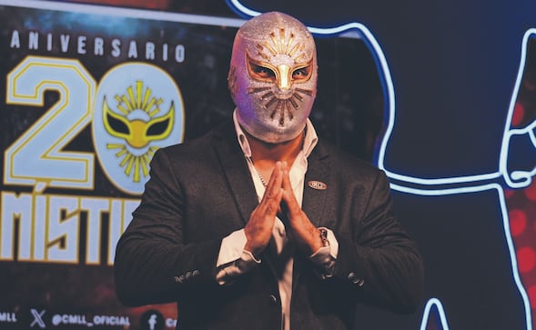 ¡Escándalo en la lucha libre! Místico decepciona a sus fans: se niega a saludar y tomarse fotos