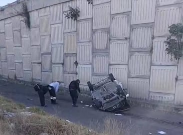 Auto cae 10 metros y deja un muerto en Amecameca-Chalco, ¿fue un accidente o algo más?