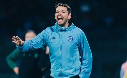 Larcamón confirma al sustituto de Mier y desata polémica: "Gudiño tiene la hombría para ser titular"