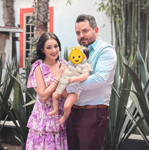 José Eduardo Derbez junto a Paola y su hija Tessa (Vía: Redes)