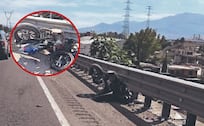 ¡Se le acabó el camino a Omar! Pierde el control de su moto en el Circuito Exterior Mexiquense