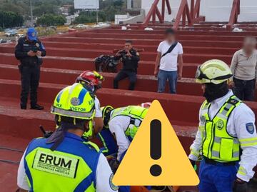 Padrecito cae en la azotea de su parroquia en CDMX, ¿ya lo chupó el diablo?