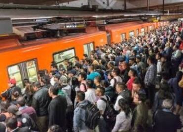 Metro CDMX: Línea 5 detenida y saturada ¿Qué está pasando?