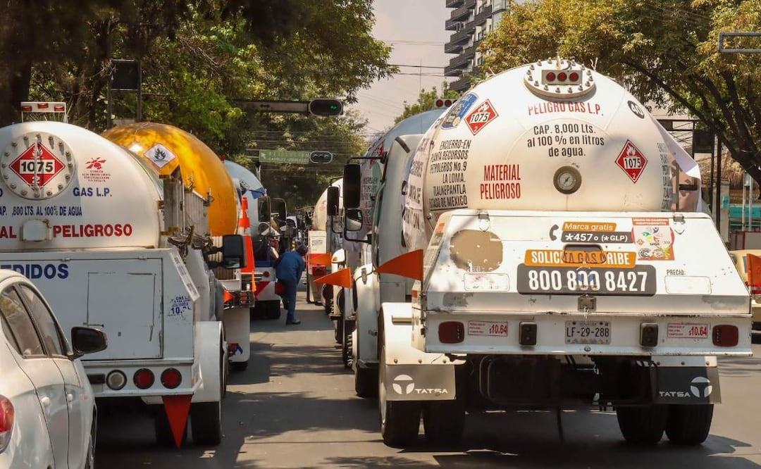 Foto: Cuartoscuro (Requisitos que debe cumplir una pipa como la que explotó en Puente de La Concordia)
