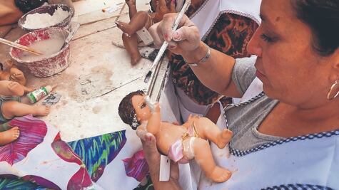 Tradición y devoción: restaurar Niños Dios, el oficio que se niega a desaparecer