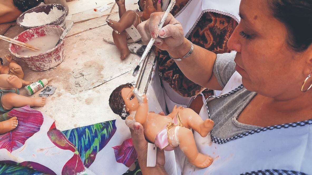 Arreglan a niños dioses.