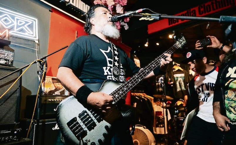 Miky Huidrobo de Molotov da un íntimo concierto en Coyoacán 