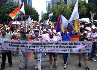 Marcha del Orgullo LGBTTTIQ+ CDMX 2025: Guía Completa de horarios, rutas y eventos