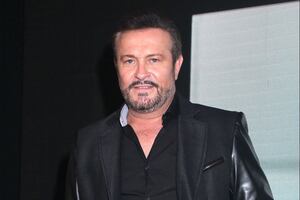 ¡Impactante! Arturo Peniche confiesa que su piel blanca le provoca problemas por culpa del sol