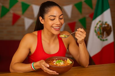 Receta de pozole light para celebrar las Fiestas Patrias sin romper dieta