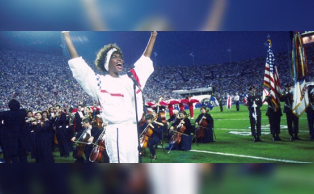 Whitney Houston considerada como la mejor interprete del himno nacional en el Super Bowl 