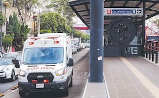 Terminó en la parada del Metrobús: Así quedó Felipe tras un infarto en la estación Escuadrón 201