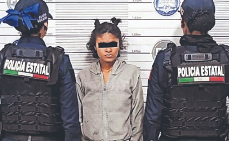 Con cuchillo en mano, mujer intenta robar un bebé y termina atorada, en Naucalpan