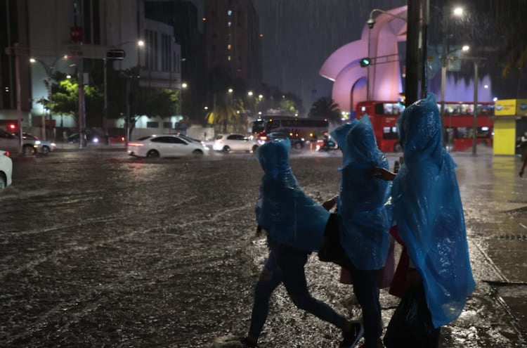 ¿Va a llover HOY martes 19 de mayo en la CDMX? Este es el pronóstico para la tarde y noche