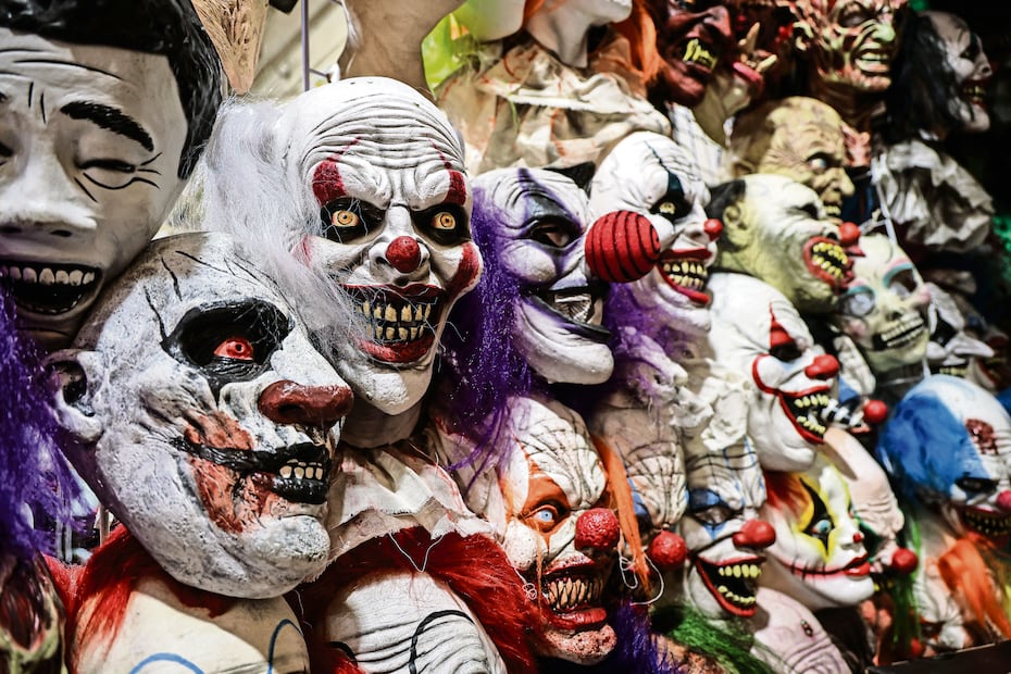 CIUDAD DE MÉXICO 27/10/2026
Venta de disfraces de Halloween en el Mercado de Sonora
FOTOS Gabriel Pano / El Gráfico