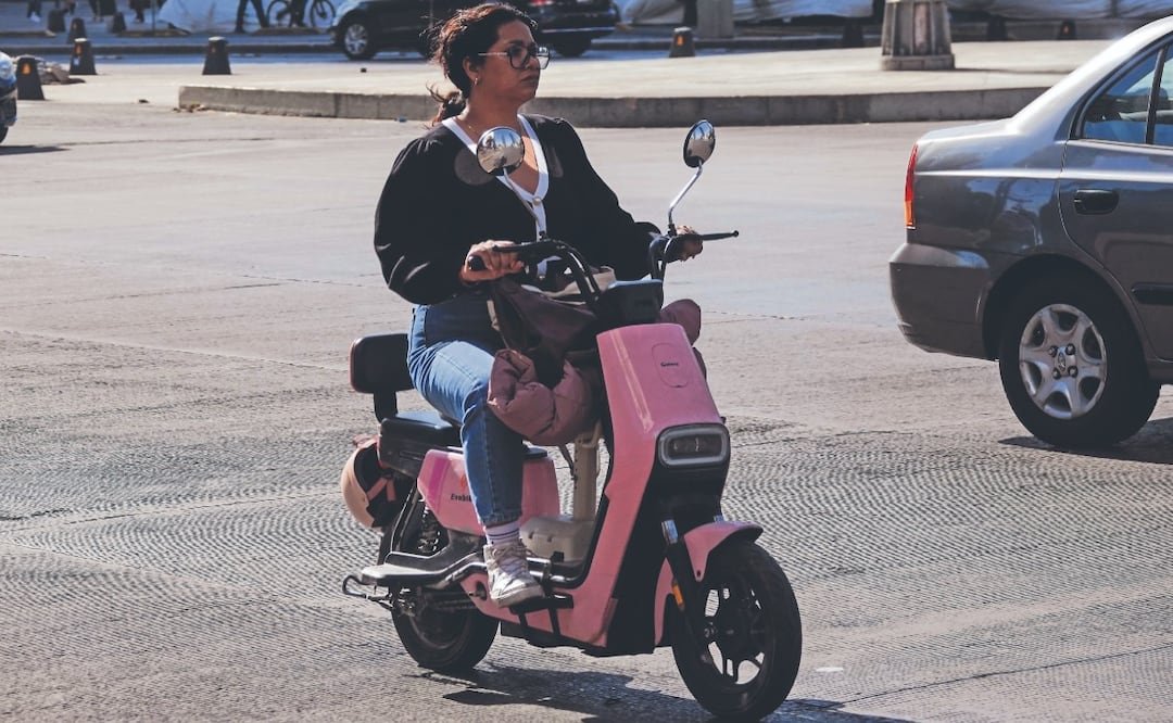 ¿Moto eléctrica deberá llevar placas con el nuevo reglamento en CDMX?
Imagen: Cuartoscuro