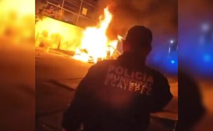 Doble homicidio en Ecatepec: Los acribillan y queman la camioneta con uno de ellos adentro