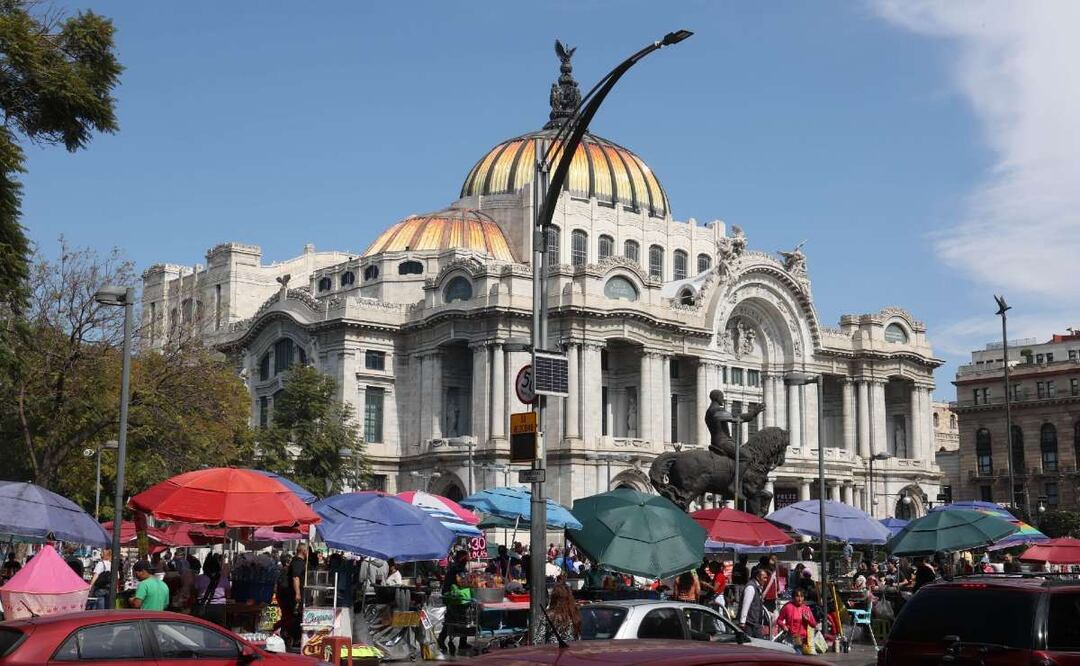 Vuelven ambulantes a Bellas Artes y la Alameda, el resto regresa el miércoles