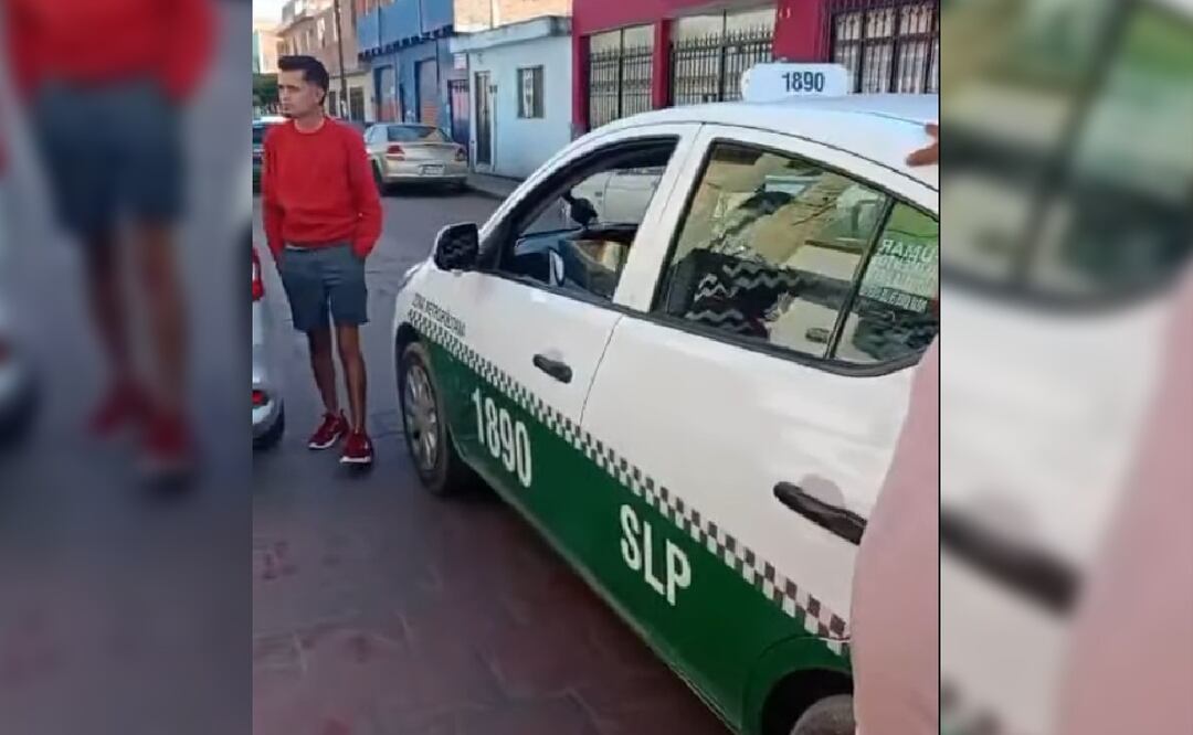San Luis Potosí: Taxistas obligan a compañero a regresar los regalos que robó