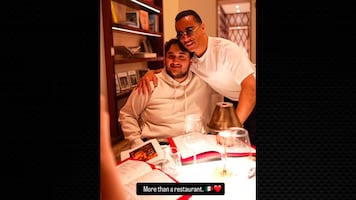 Jesús Ernesto, hijo de AMLO, entre los invitados a inauguración de restauran del chef turco Nusret Gökçe 