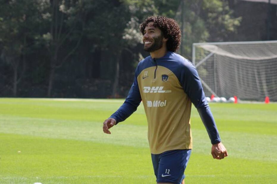 chino_huerta-pumas-chivas.jpg