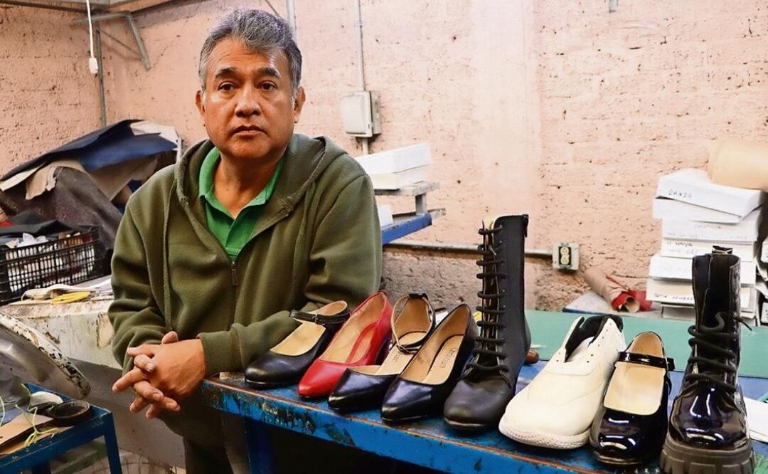 Enrique Villa de vender zapatos a crear sus propios diseños hasta para diabéticos, en CDMX