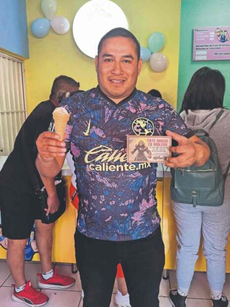 nat_chavez-lucha_helados_snacks.jpg