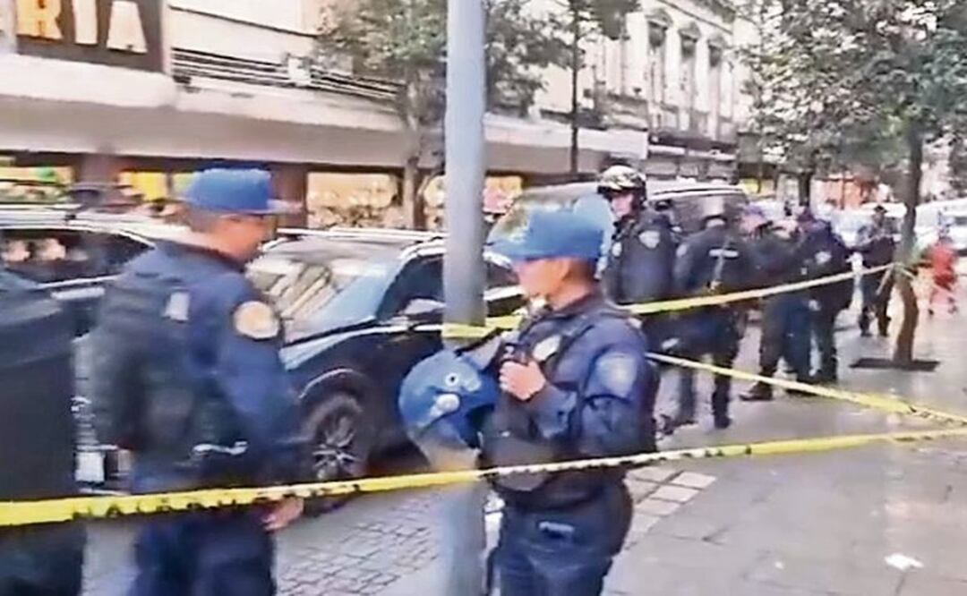 Plomean a peruano para robarle casi 100 mil pesos, en el Centro Histórico de la CDMX