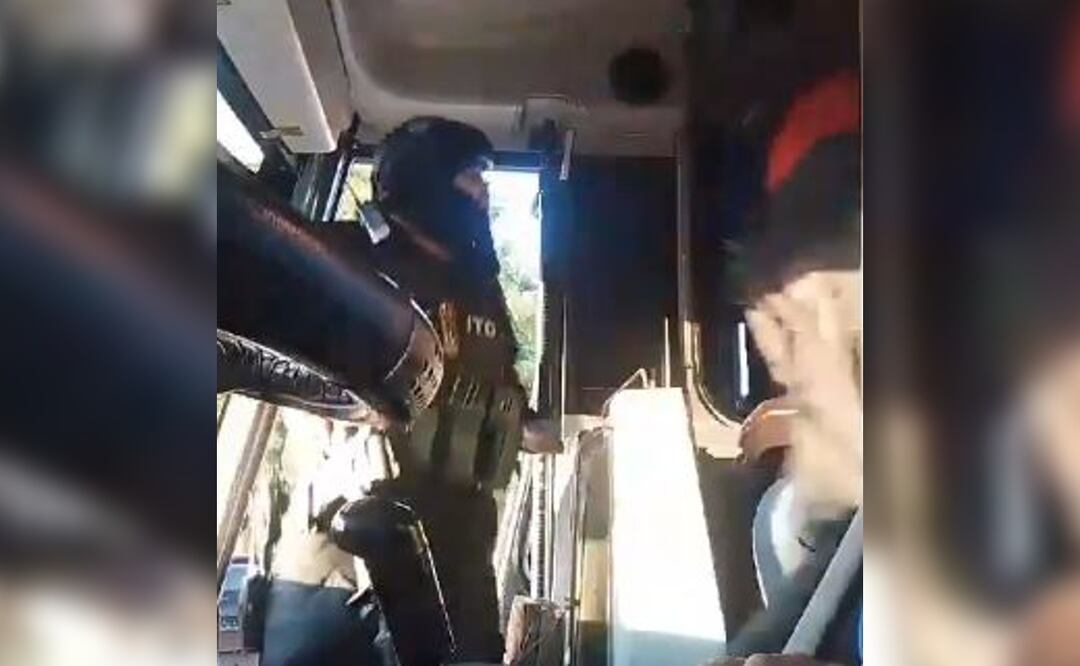 VIDEO: Hombres armados advierten a civiles sobre violento enfrentamiento en Culiacán