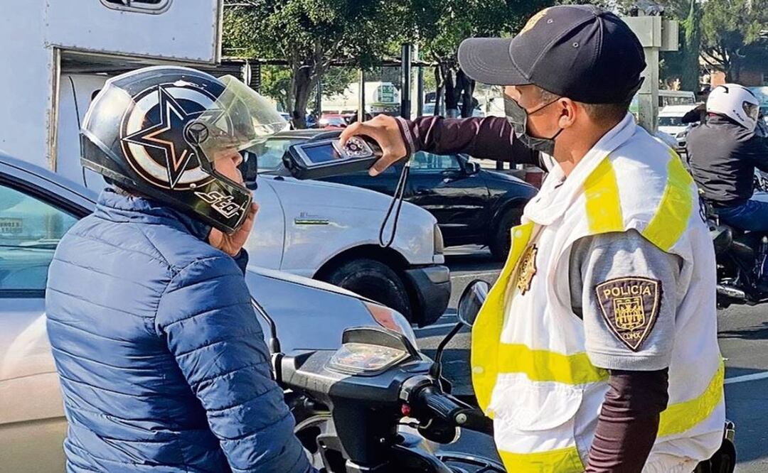 Refuerzan alcoholímetro a bikers por alza de accidentes mortales, en CDMX