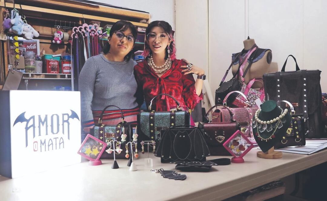 Mujer cumple sueño de infancia y emprende con diseño y venta de bolsas