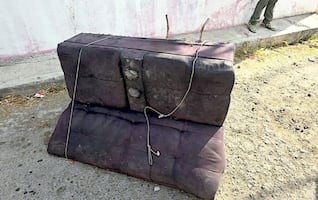 Macabro hallazgo en Tecámac: Encuentran un cuerpo dentro de un sillón abandonado