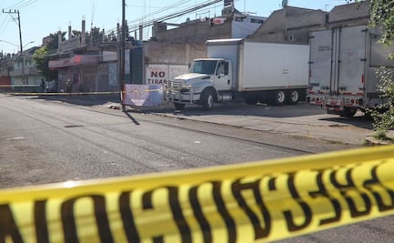 Sin cámaras y sin pistas: Investigan asesinato de hombre hallado en Nezahualcóyotl