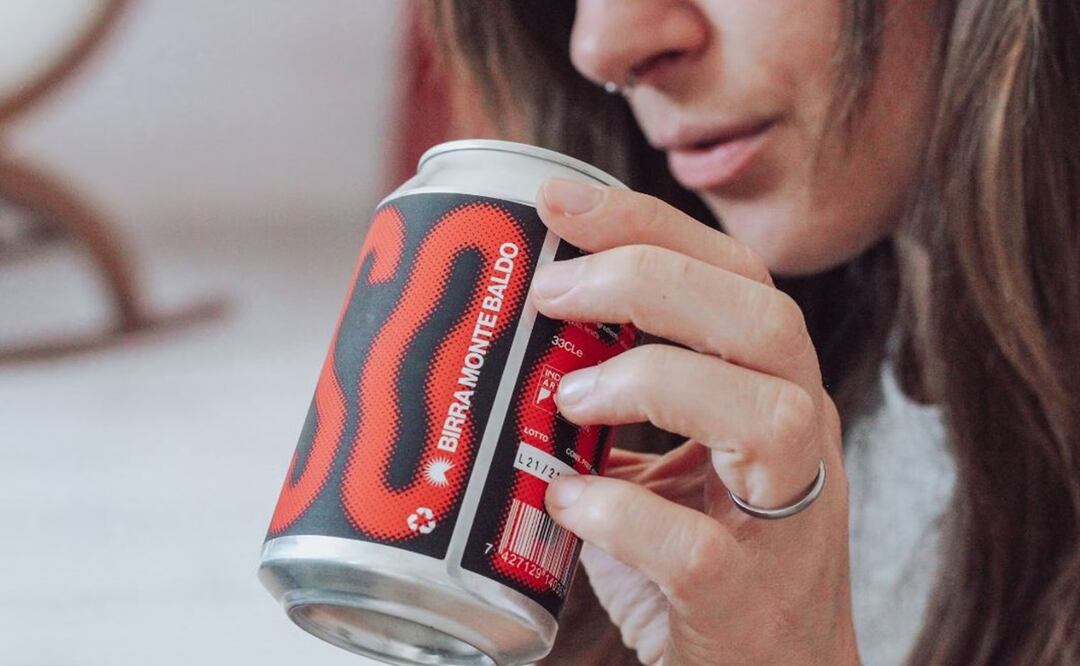 ¡Te estás llenando la boca de bacterias! Limpiar las latas antes de beber no es suficiente