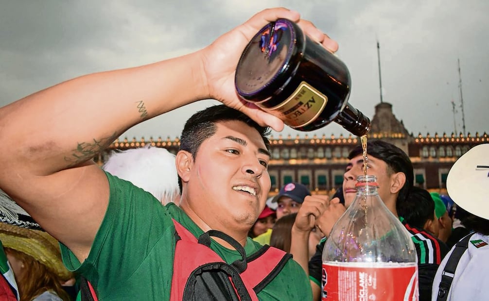 La aplicación de la ley seca no evito que se vendieran bebidas alcohólicas. Foto: Santiago Cadena / EL GRAFICO