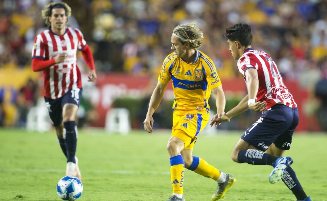 Tigres y Chivas empatan 1-1 y reparten puntos en el Volcán