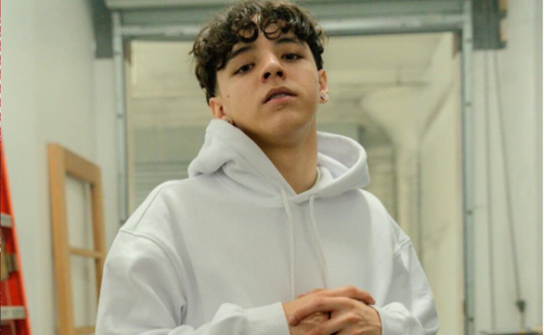 ¡De la diabla a la cigüeña! Xavi, cantante belicoso, será papá a los 19 años