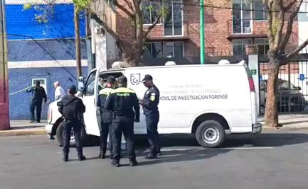 Motociclista choca, cae y lo aplasta un camión en la calzada Ermita Iztapalapa