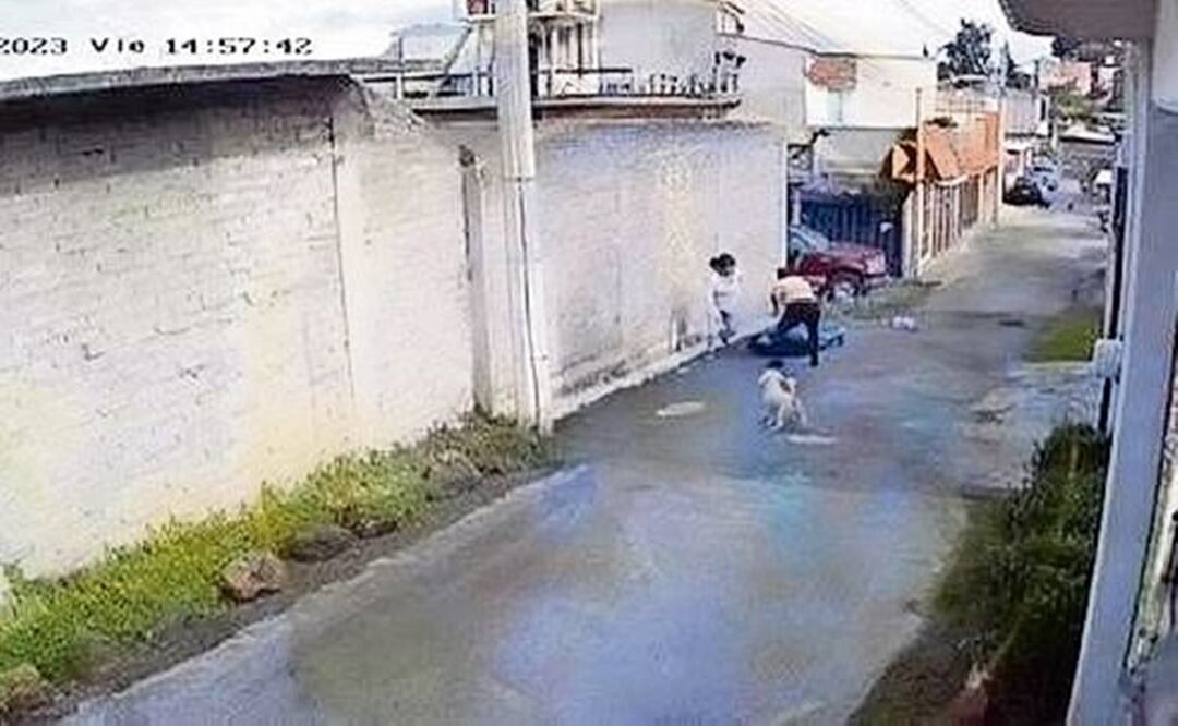 Cámaras captan golpiza a seño frente a una niña en la alcaldía Tlalpan 