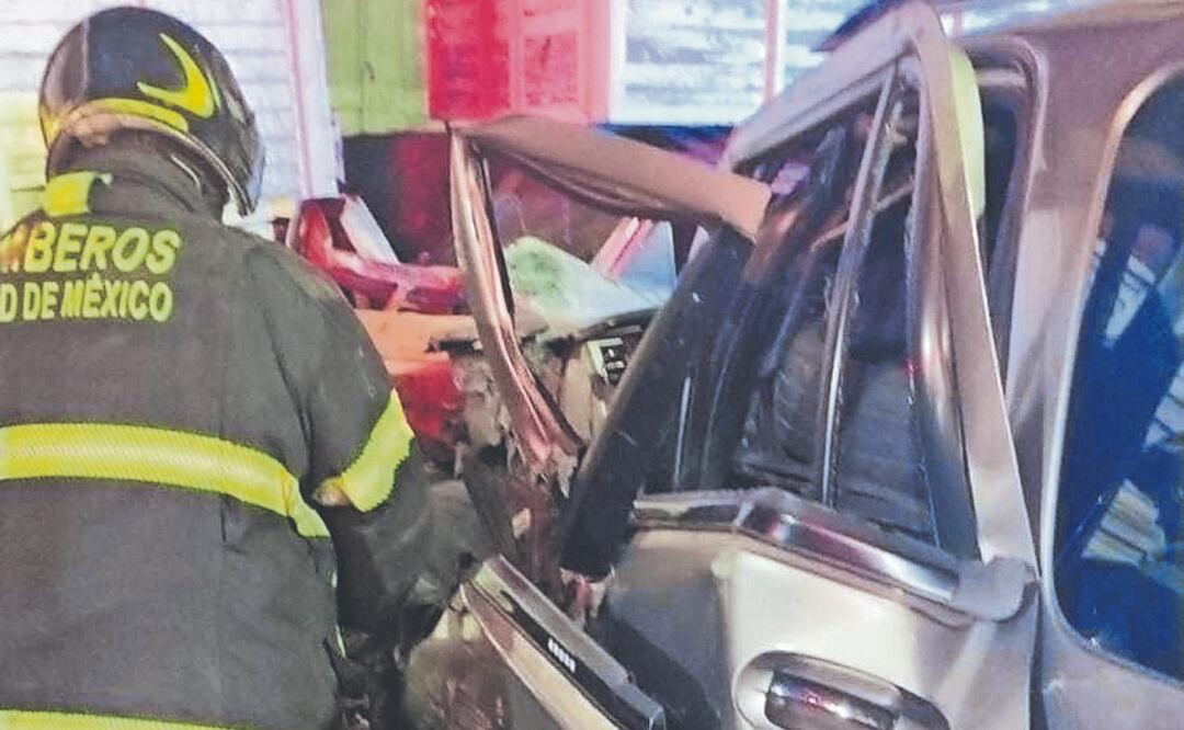 Foto: Especiales (Mujer muere prensada dentro de su camioneta en la alcaldía Iztapalapa )